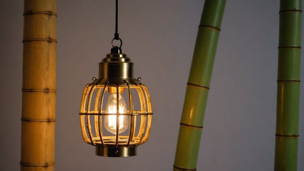 Choix de luminaire : laissez-vous convaincre par une suspension en bambou